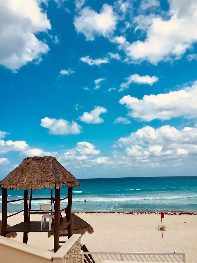 Brisas Sealight Apartment Cancún