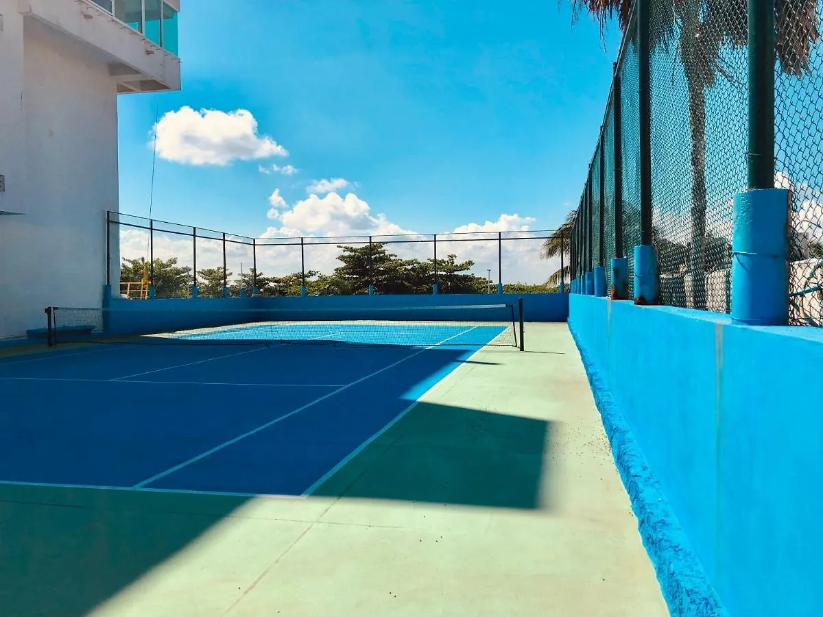 Brisas Sealight Apartment Cancun