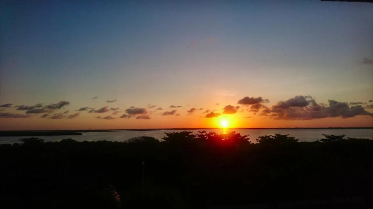 Brisas Sealight Apartment Cancun
