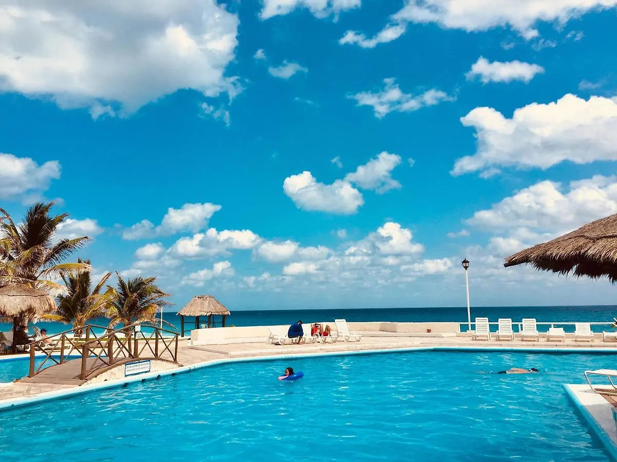 Brisas Sealight Apartment Cancun