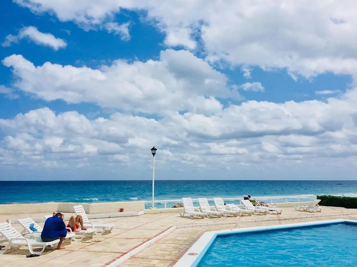 Brisas Sealight Apartment Cancun Mexico