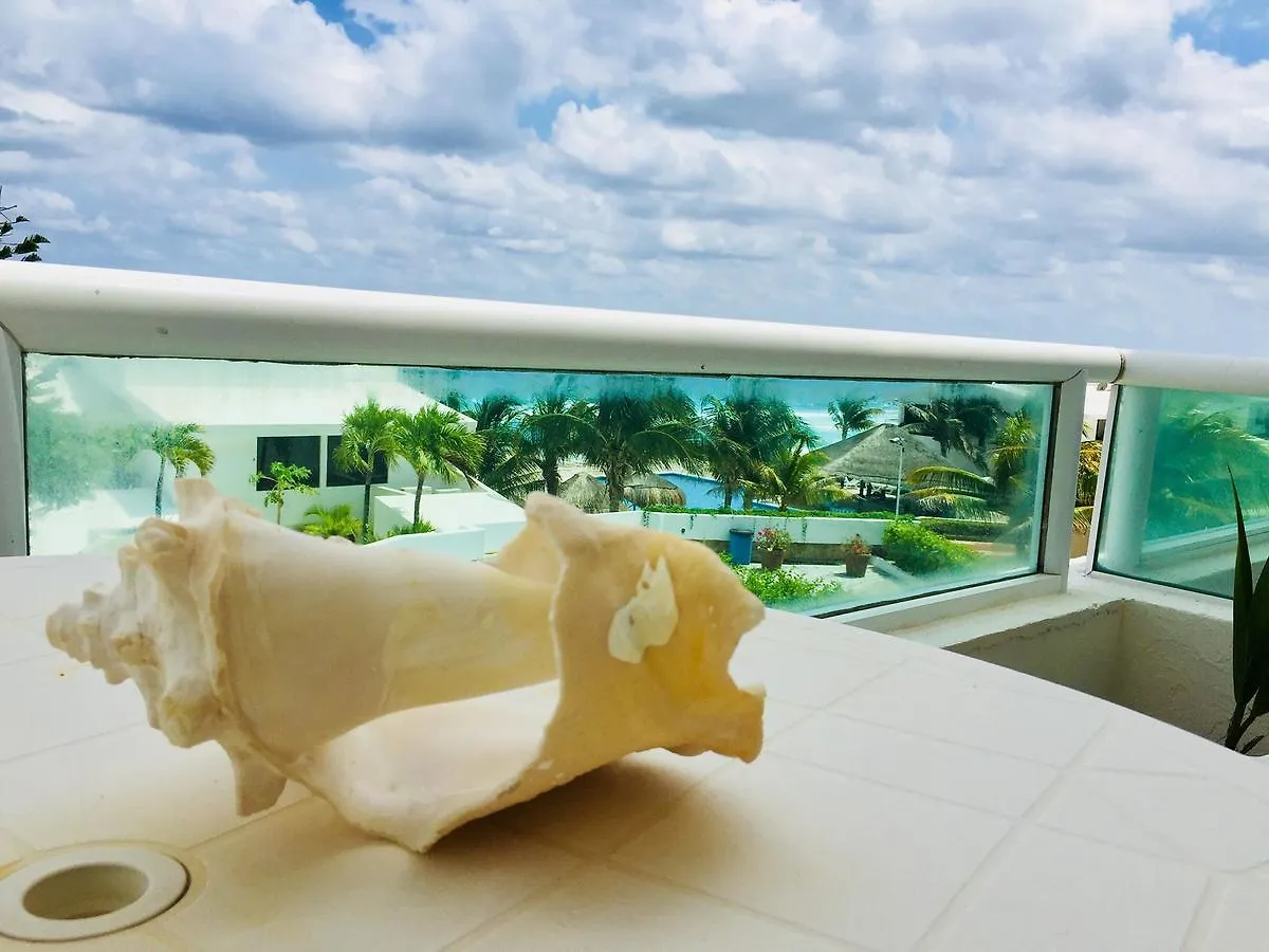 Brisas Sealight Apartment Cancun Mexico
